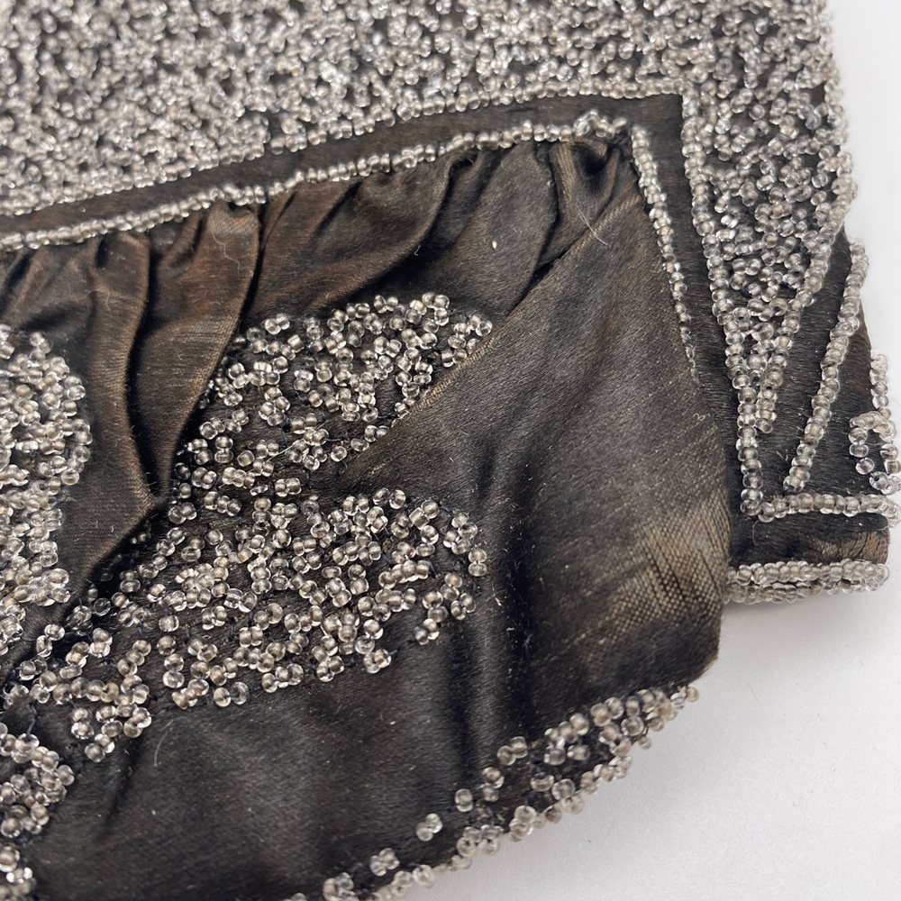 Antique Handmade Silk Glass and Metal Beaded Clutch Purse - Picture 8 of 16